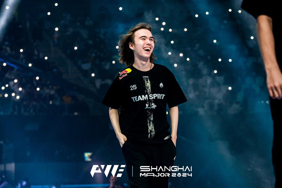 客场完成的 客场完成的